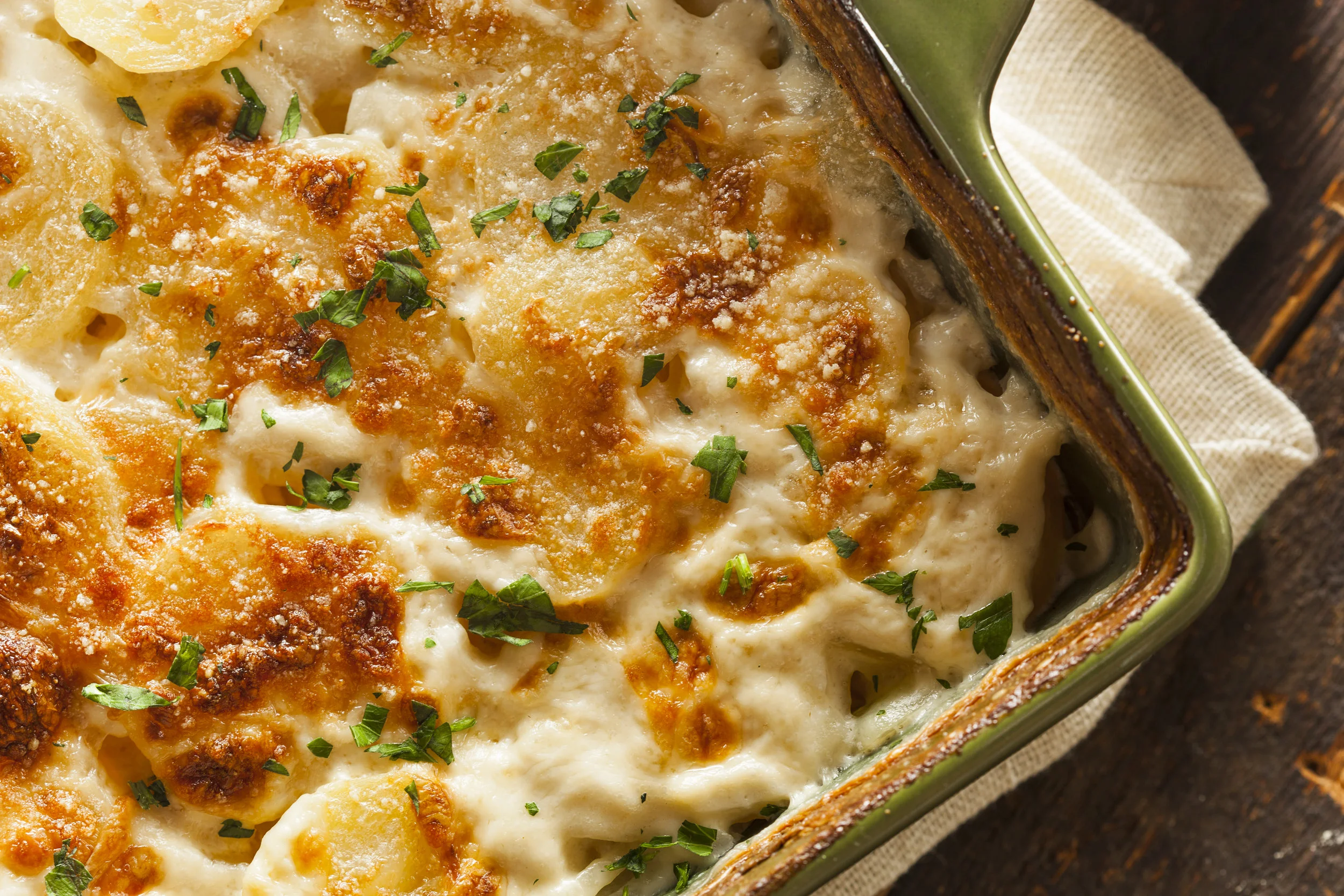 Best Cheesy Scalloped Potatoes Recipe
